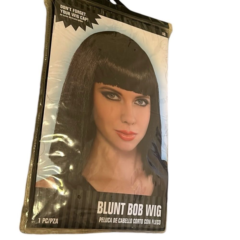 Blunt Bob Wig Black costume Halloween Role Play